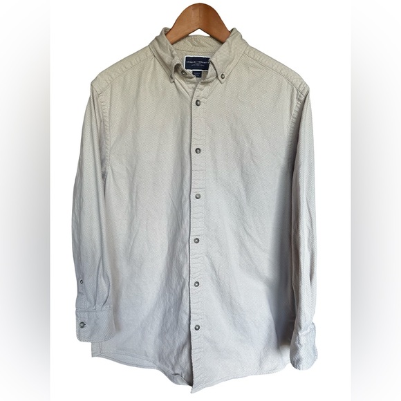 Charles Tyrwhitt Men's Light Cream Button Down Shirt Size M - Picture 1 of 4